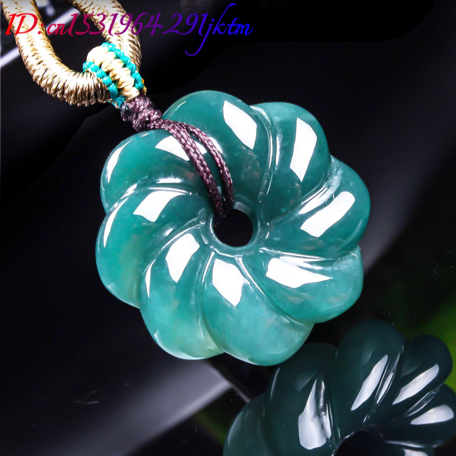 Natural Burmese Jadeite Flower - Necklaces recension och pris