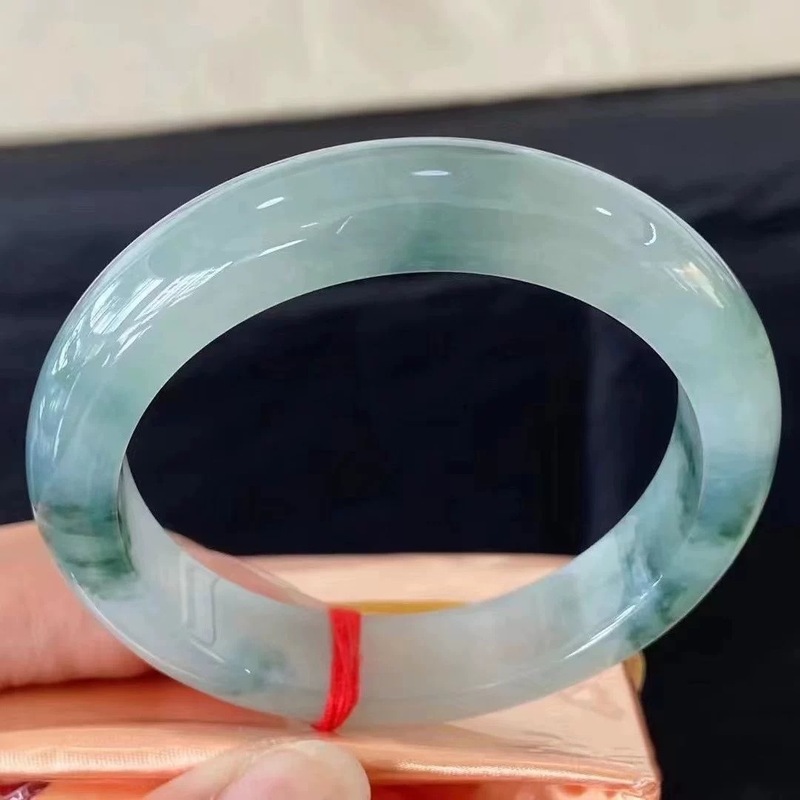 Myanmar jadeite with blue flor - Bracelets recension och pris