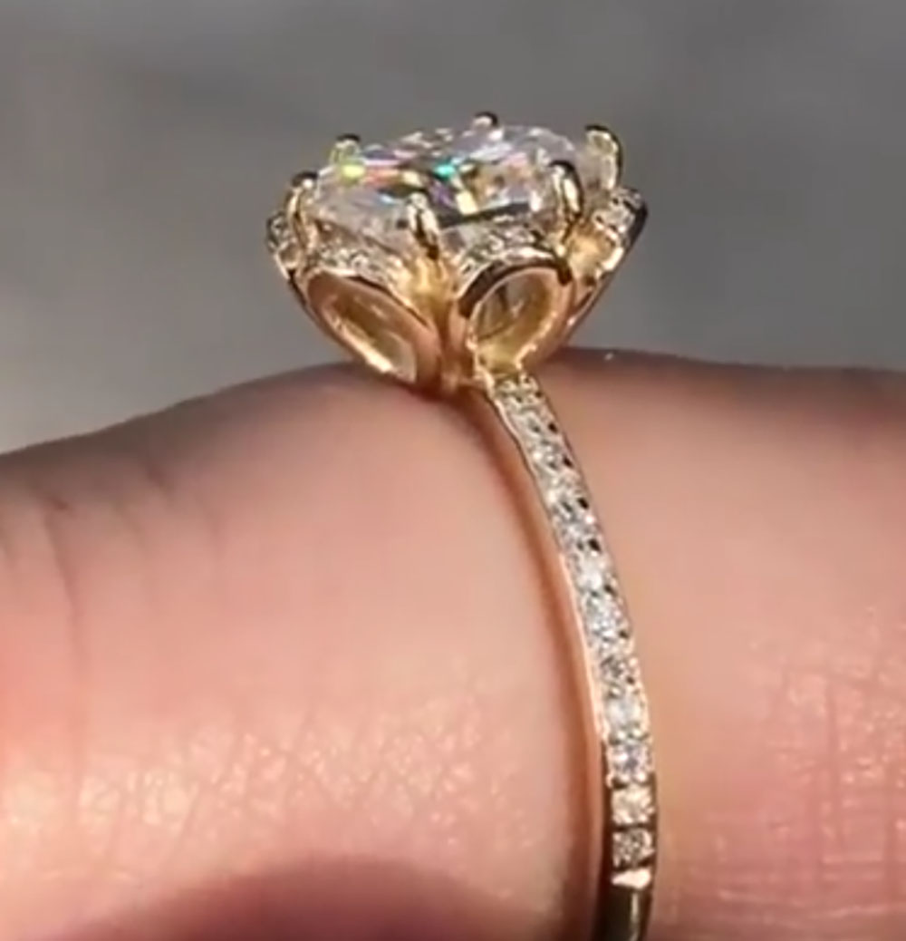 Custom Solid 14K Yellow Gold W - Moissanite Engagement Ring 1 Carat recension och pris