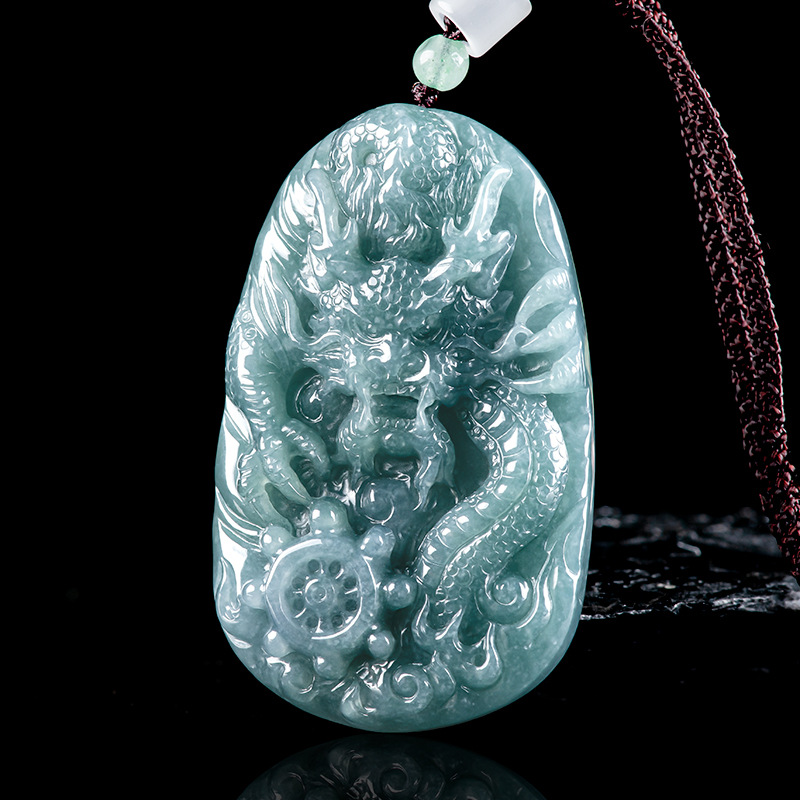Burmese Jadeite Dragon Pendant - Necklaces recension och pris