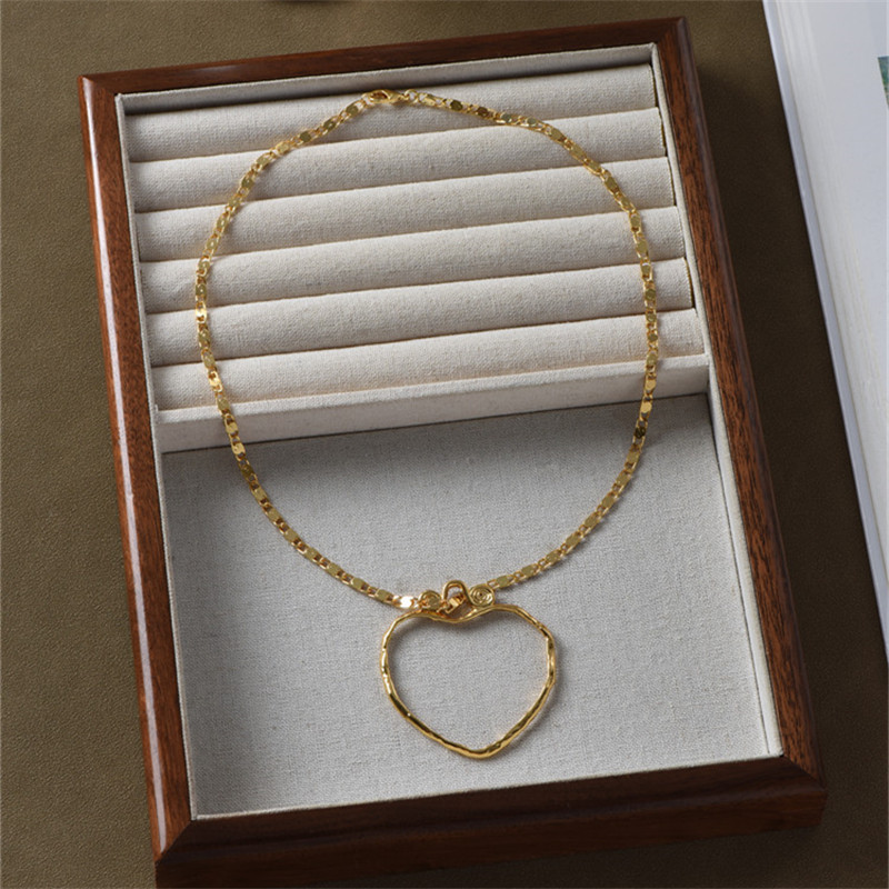 Europe America Big Heart Doubl - Cross Pendant Necklace Gold recension och pris