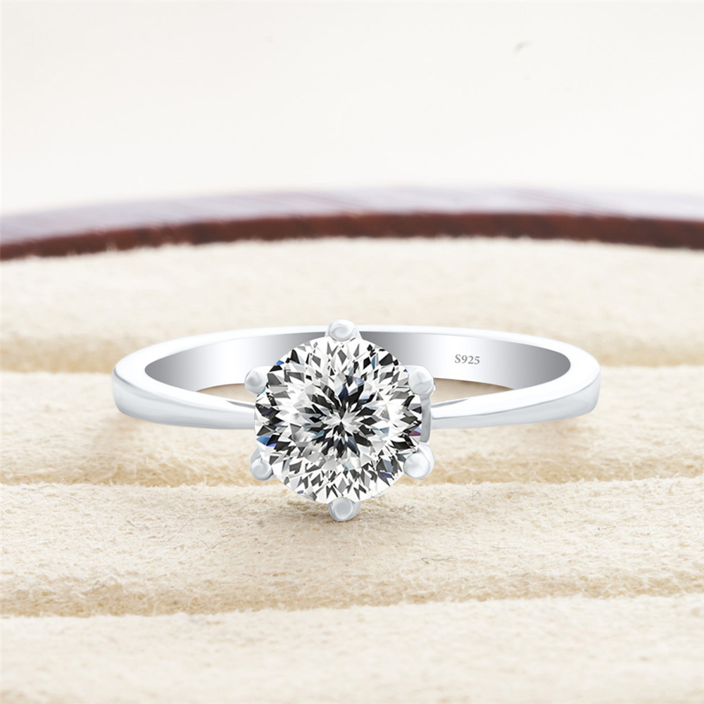 JoyceJelly Classic Six-Claw Mo - Moissanite Engagement Ring 1 Carat recension och pris