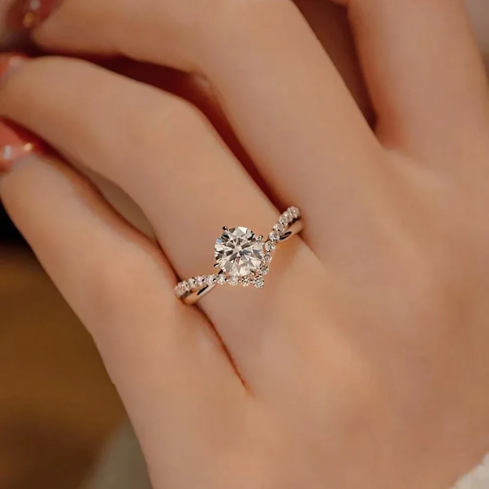 1 Carat 6.5mm Moissanite Diamo - Moissanite Engagement Ring 1 Carat recension och pris
