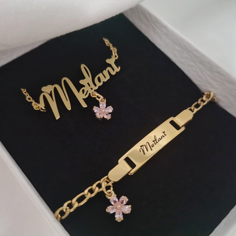 LeeChee Flower Zircon Small Pe - Custom Name Necklace Stainless Steel recension och pris