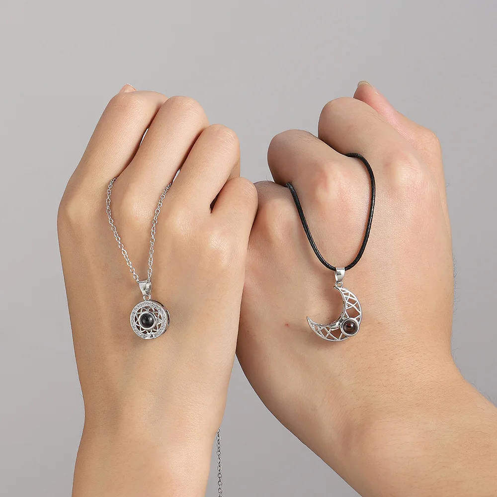 2PCS Magnetic Couple Matching  - Magnetic Couple Matching Necklaces recension och pris