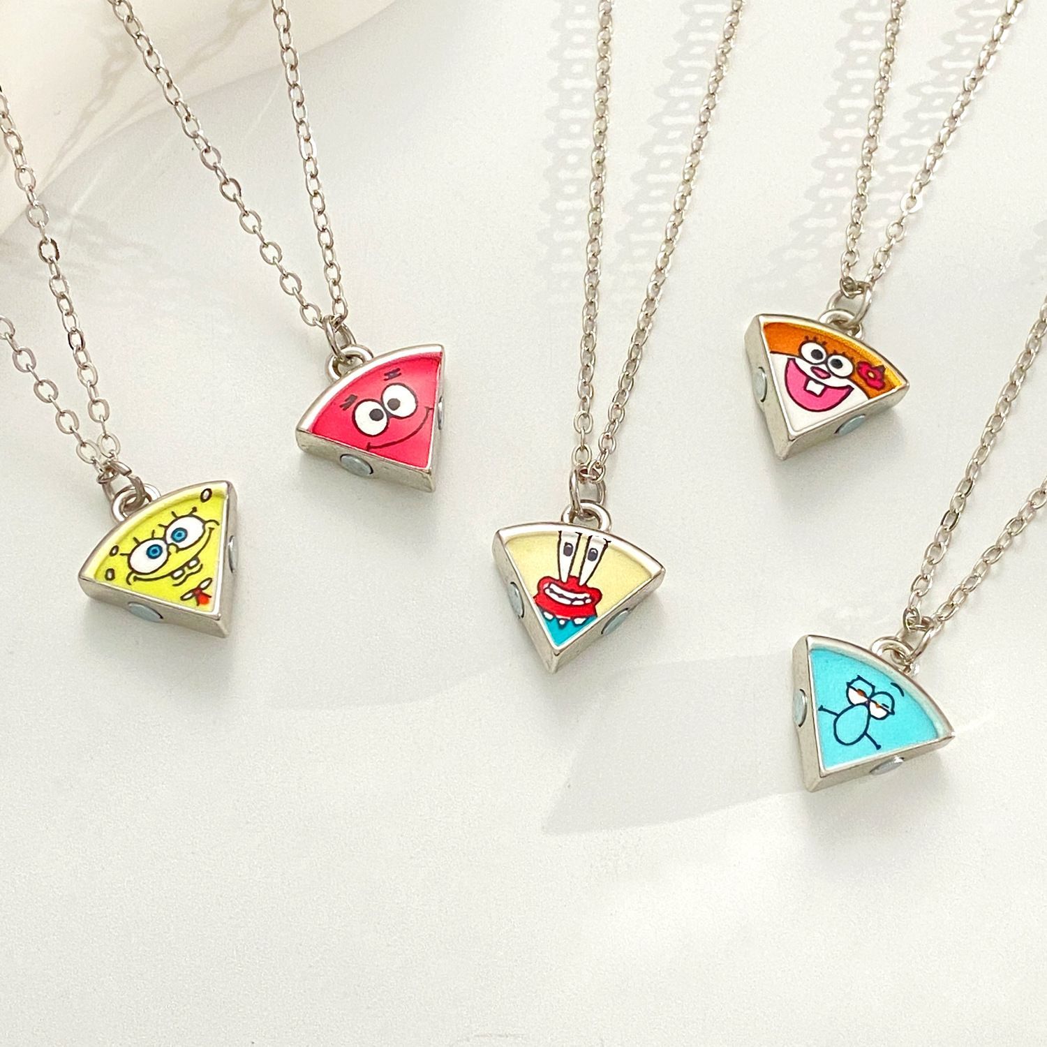 Cute Patrick Star Pizza Magnet - Anime Pendant Necklace recension och pris